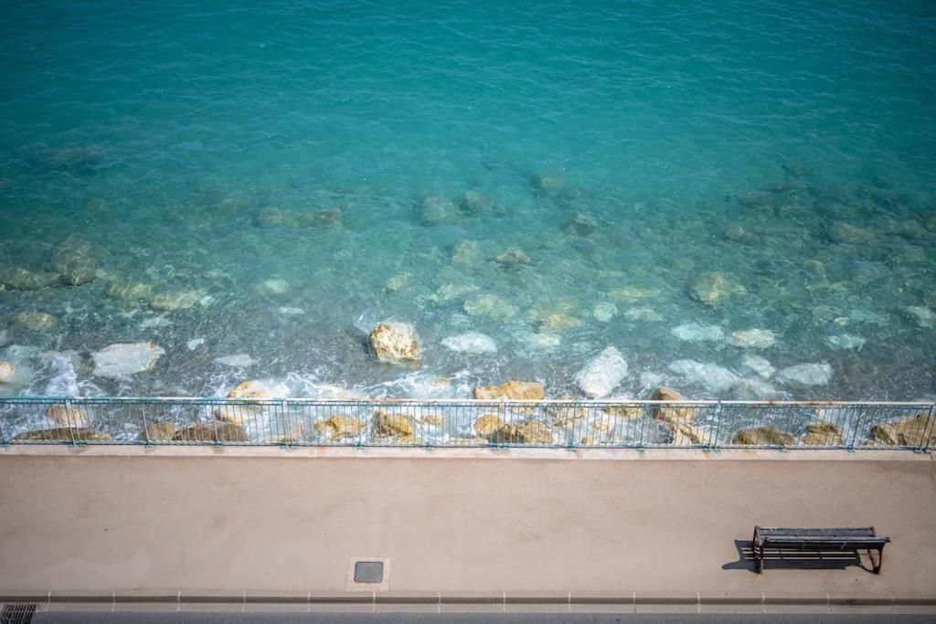 Le Panorama -Vue Exceptionnelle - Dernier Etage - Front De Mer Menton Dış mekan fotoğraf